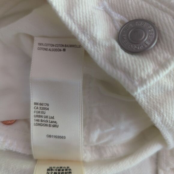 Free People We the Free Loving Good Vibrations Shorts Womens 31 White Cutoff - Picture 8 of 8